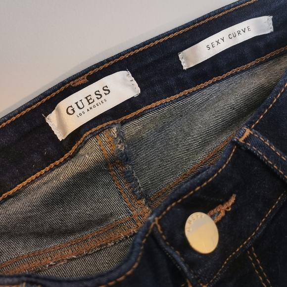 Guess Sexy Curve Jeans - Picture 5 of 11